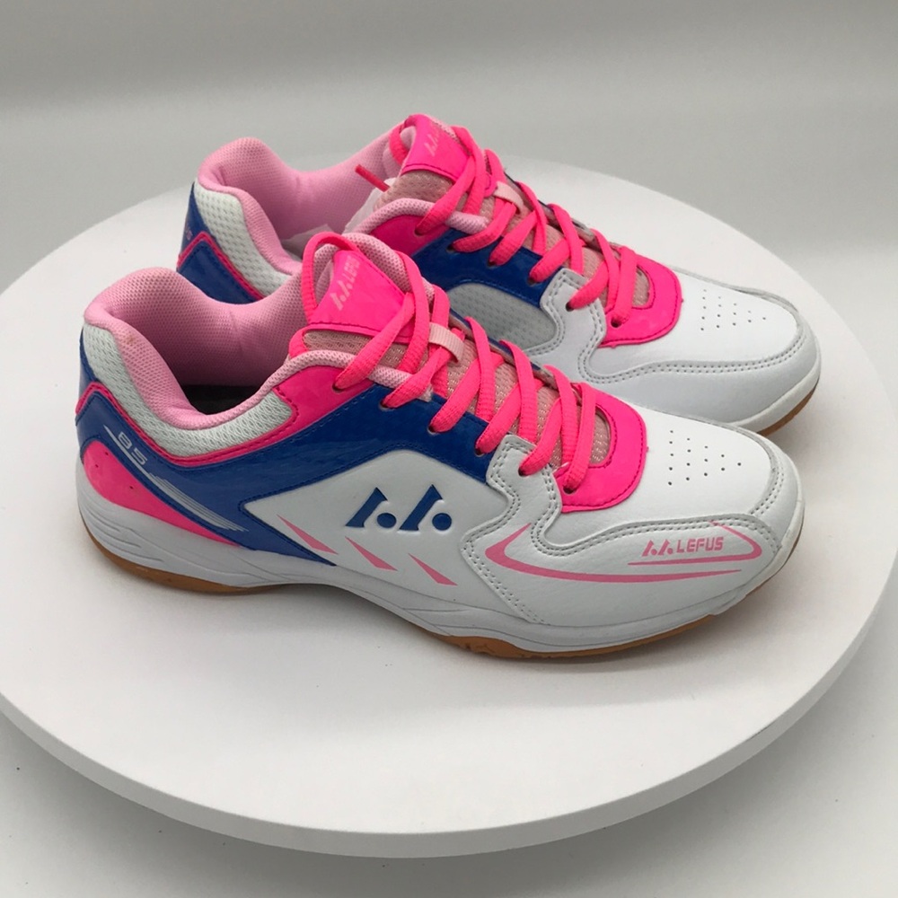 LEFUS Womens  Lightweight shoes size 6.5 US
